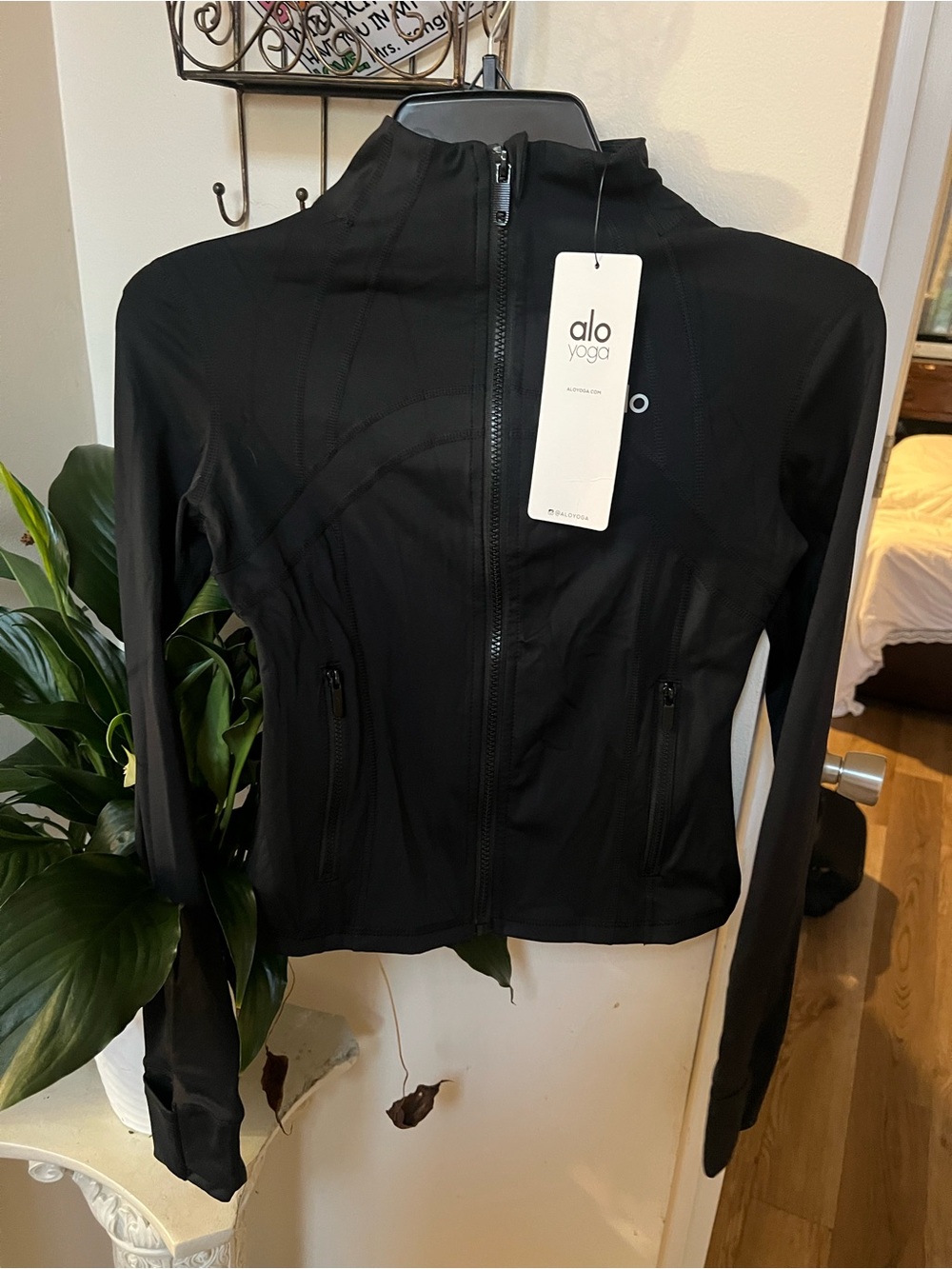 ALO Yoga Black Zip Front Lightweight Performance Jacket